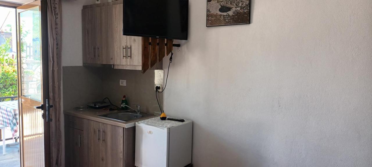 Apartments Resul Pushi Ksamil Exterior photo